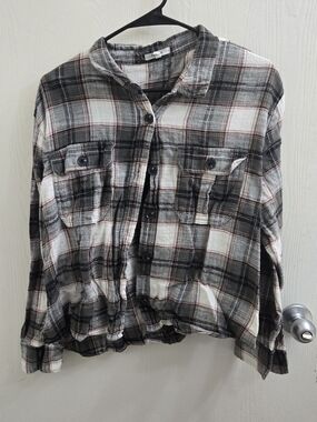 Maurices Plaid Button-Front Long Sleeve Large